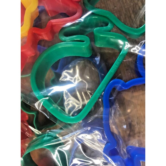 New Animal Cookie Cutter Set Wholesale Job Lot 21 Packages of 8 Animals Cutters - Picture 4 of 7